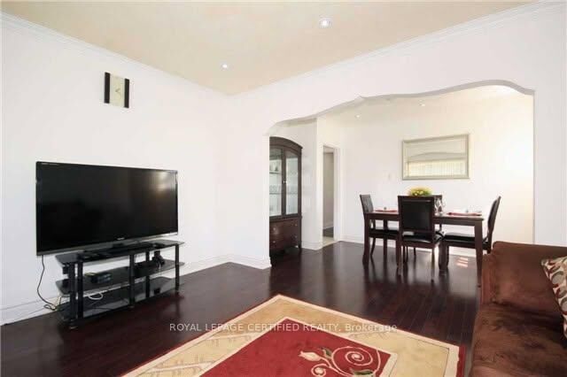 Property Photo:  109 Hiscock Boulevard Lower  ON M1G 1T3 
