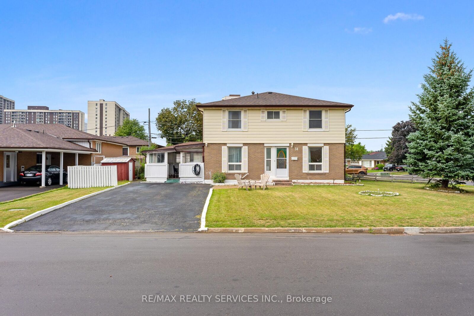Property Photo: 34 Cathcart Crescent ON L6T 2A5