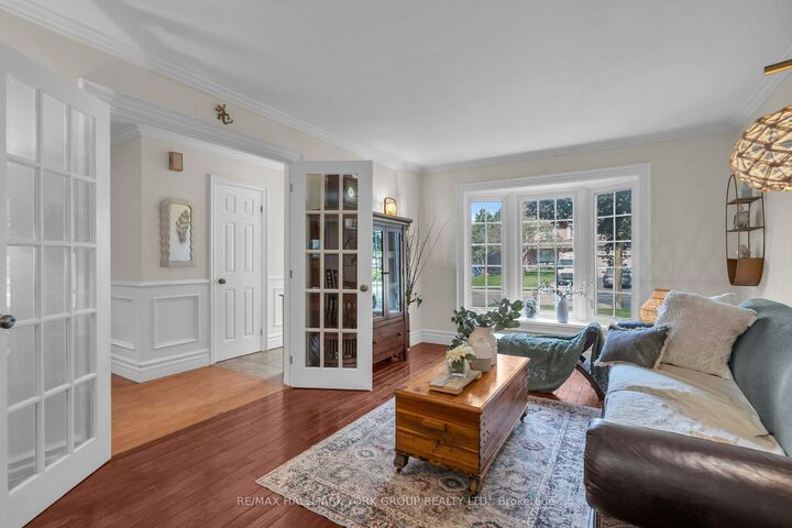 Property Photo: 606 Haines Road ON L3Y 6V5