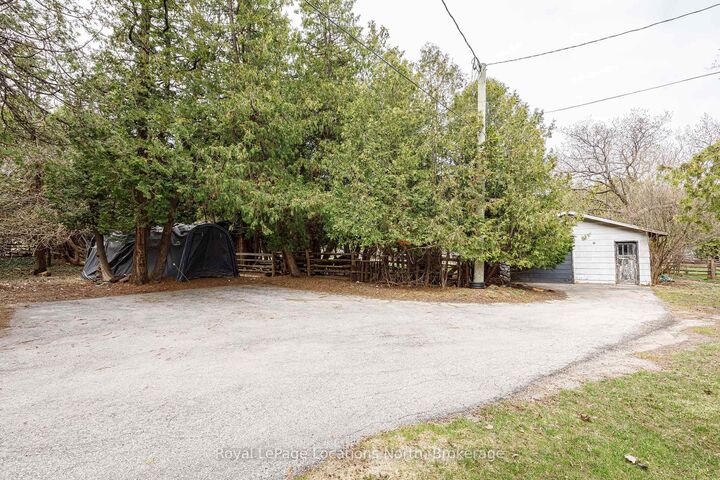 21 Eva Crescent — photo 1