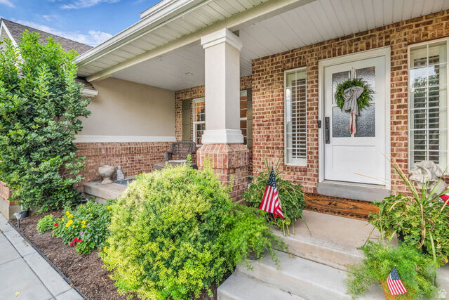 Property Photo: 1934 N Tuscany Cir UT 84062