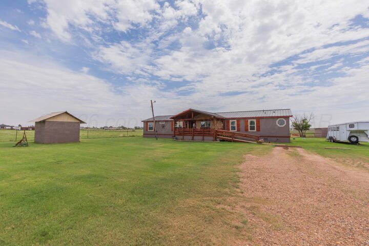 Property Photo: 11061 Fox Street TX 79118