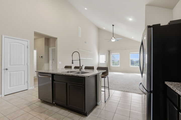 Property Photo: 701 Liard River Road TX 78634