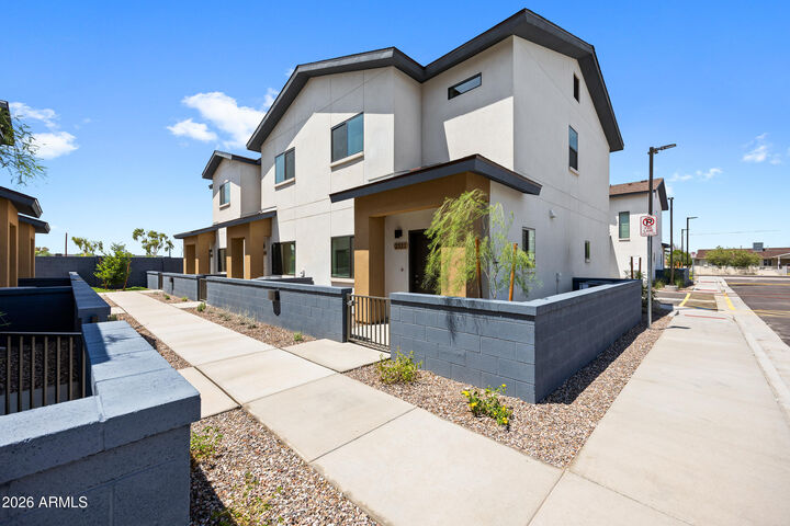 Property Photo: 2313 E McArthur Drive AZ 85288