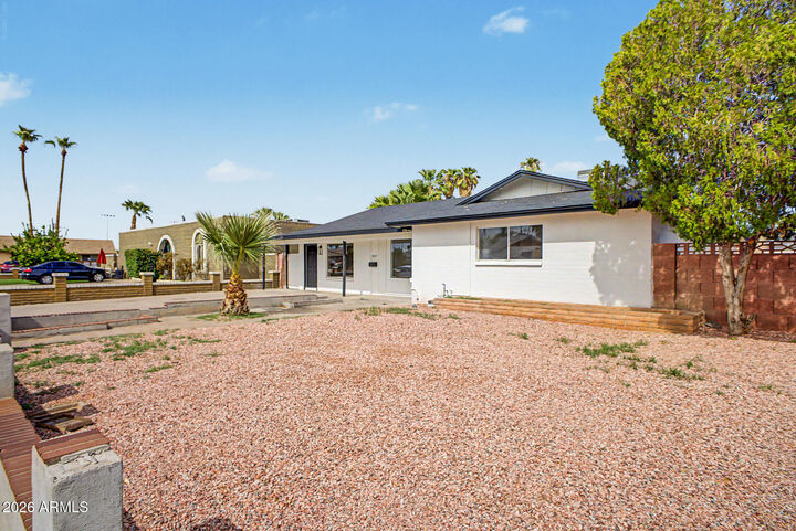 Property Photo:  5207 N 39th Drive  AZ 85019 