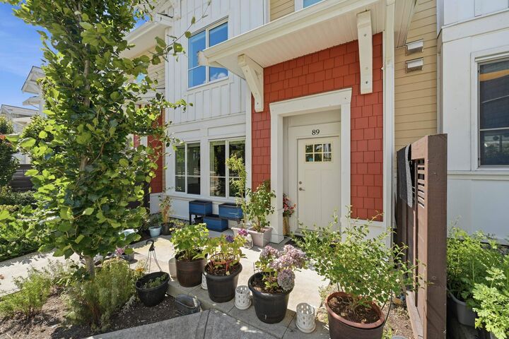 16561 17A Street 89 — photo 1