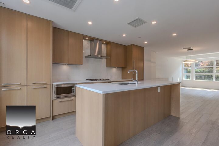 Property Photo: 1055 Ridgewood Drive 208 BC V7R 0A6