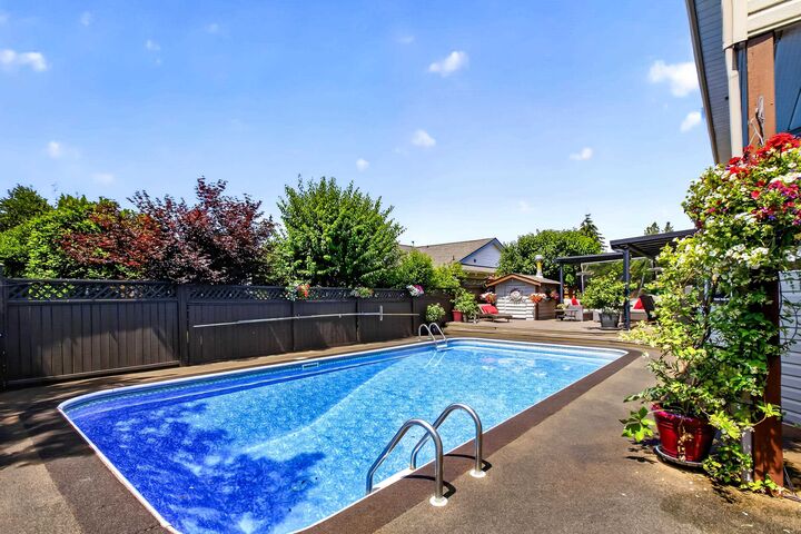 Property Photo: 11845 190th Street BC V3Y 2L2
