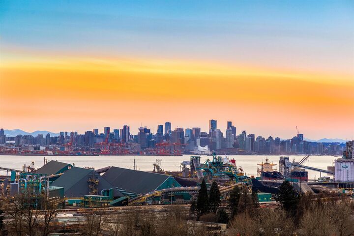 Property Photo: 1401 Hunter Street 1705 BC V7J 0E2