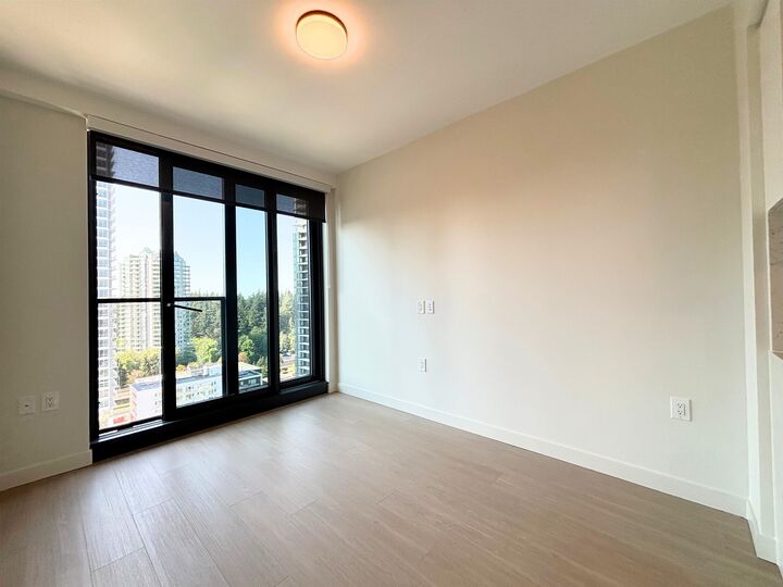 Property Photo: 5987 Wilson Avenue 1503 BC V5H 0L7