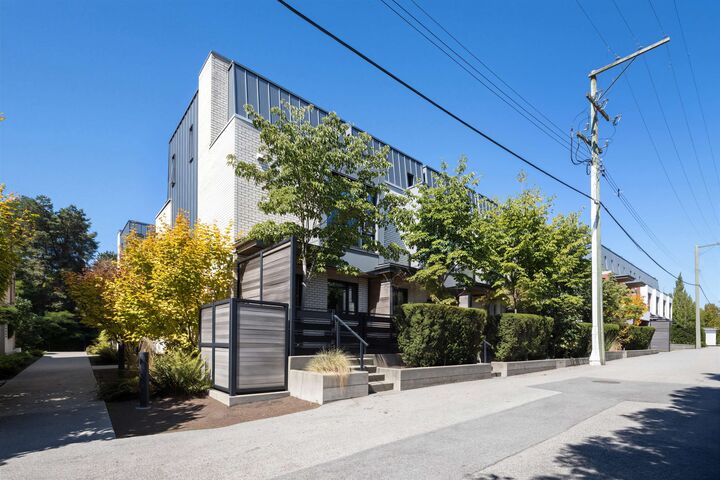 Property Photo: 5490 Oak Street BC V6M 2V6