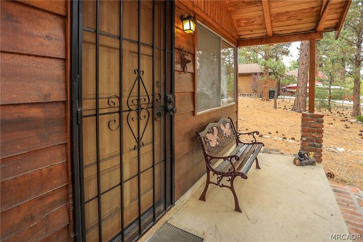 Property Photo: 630 S Pine Lane CA 92386