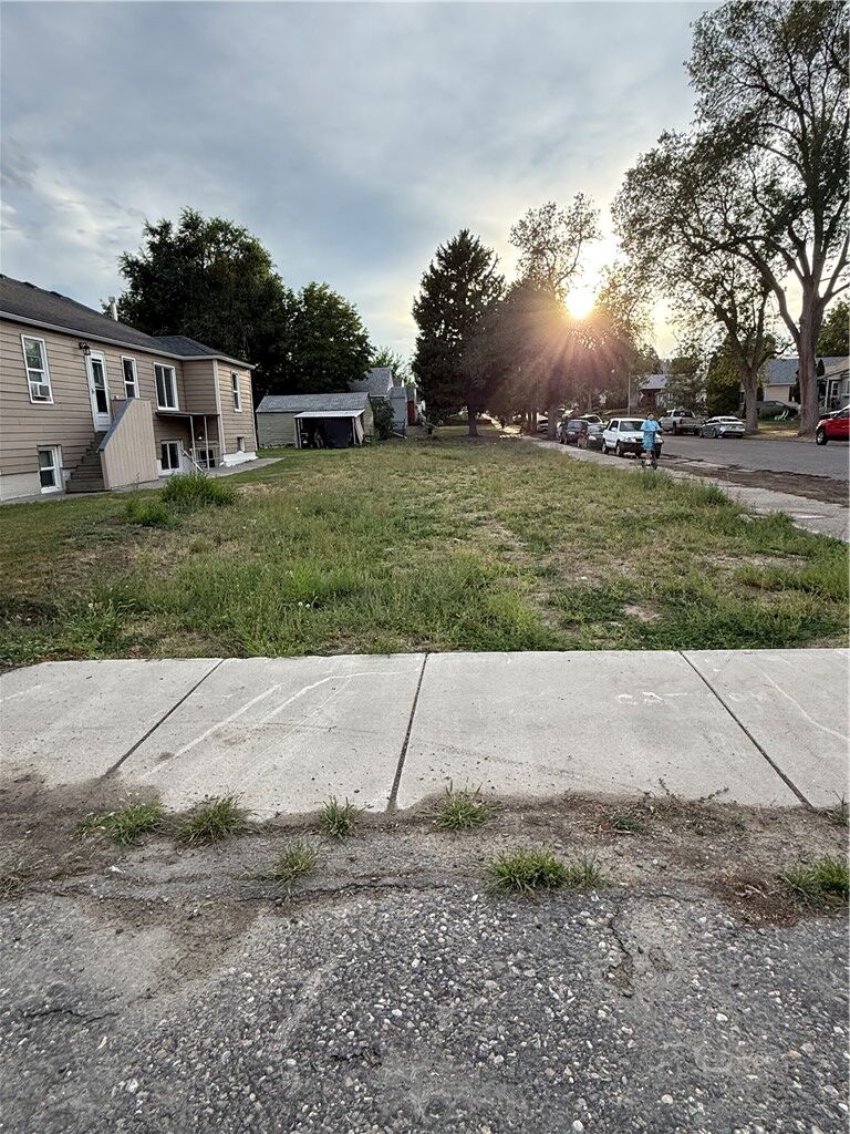 Property Photo: 802 Yellowstone Avenue MT 59101