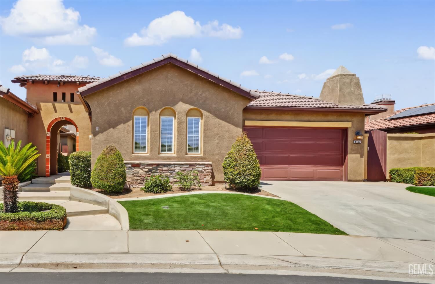 Property Photo: 8622 Bolsena Lane CA 93312