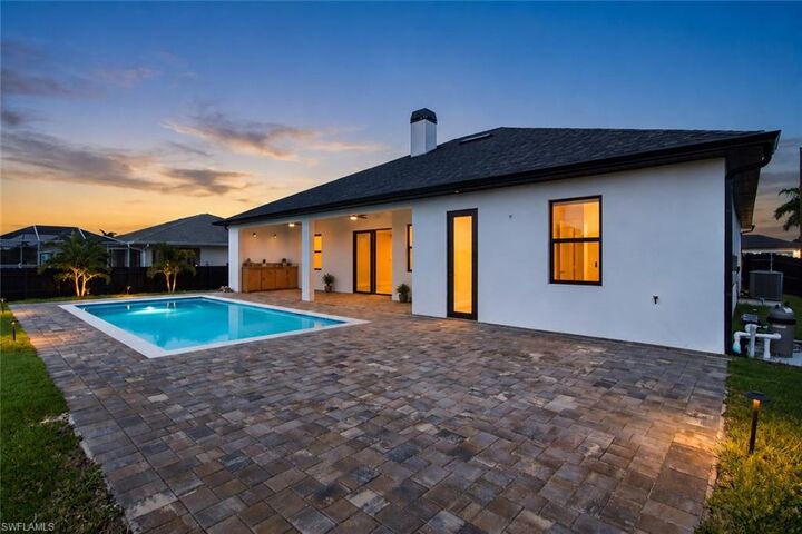 Property Photo:  4131 SW 21st Pl  FL 33914 