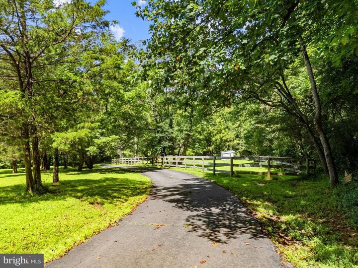 Property Photo:  39902 Thomas Mill Road  VA 20175 