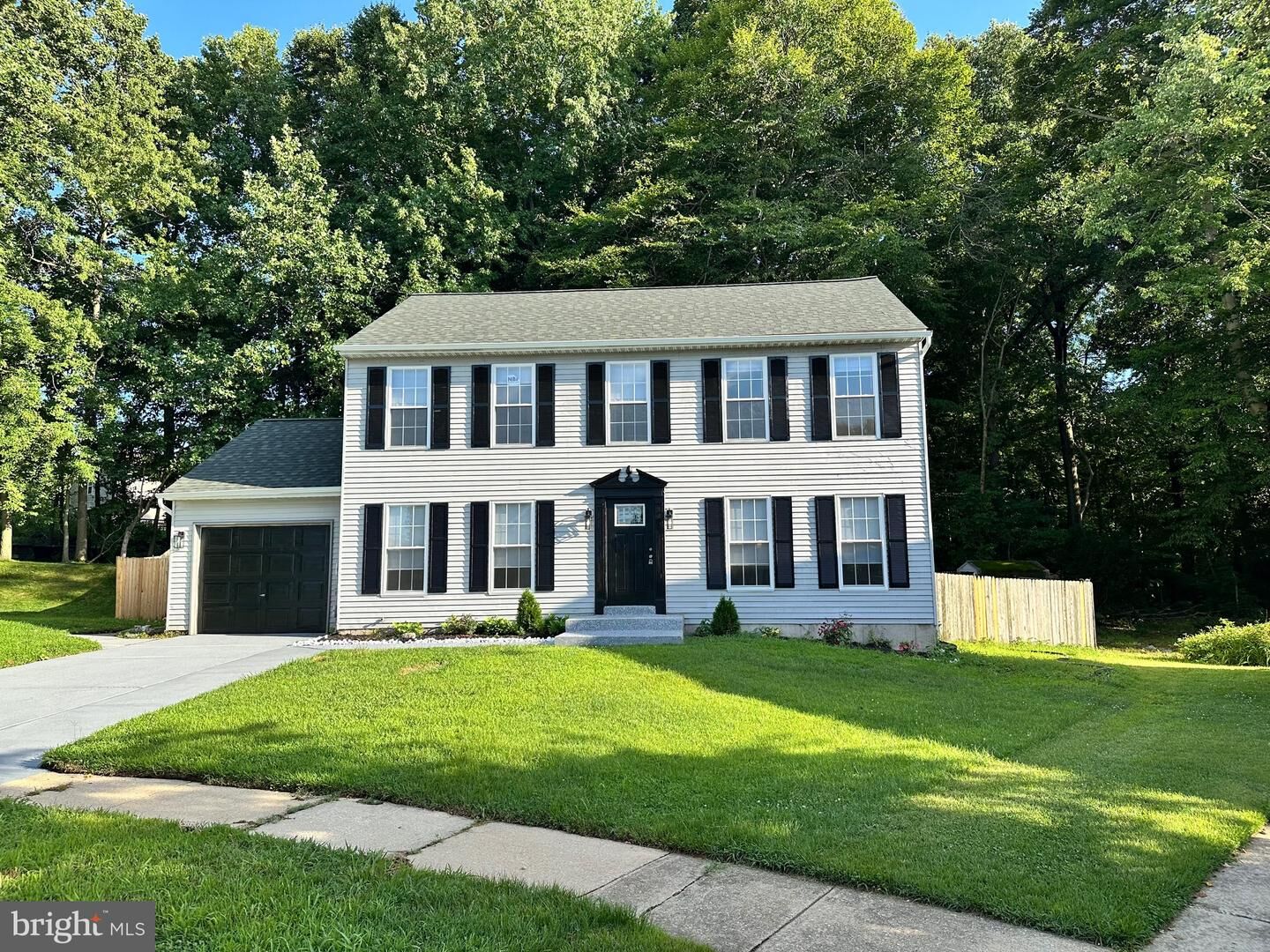 Property Photo: 7 Greenwich Court DE 19702