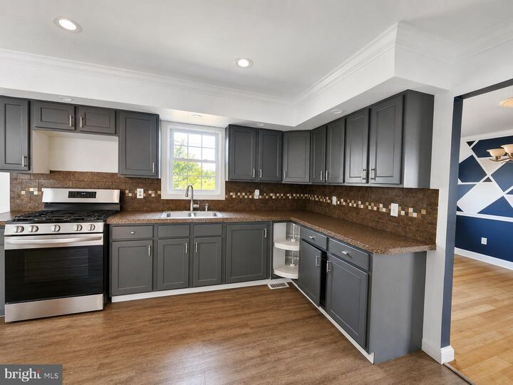 Property Photo: 2017 Chestnut Street PA 19043
