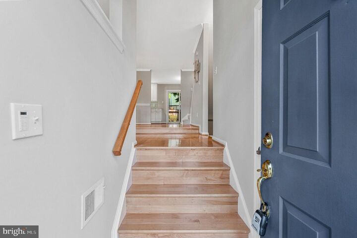 Property Photo: 4284 Sleepy Lake Drive VA 22033