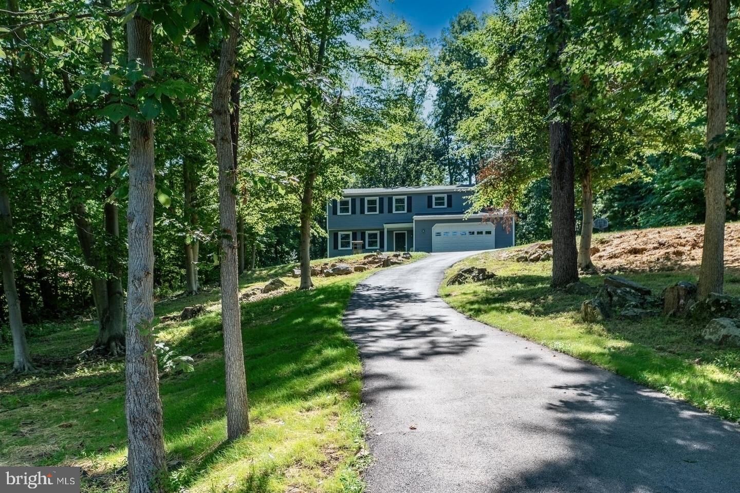 Property Photo:  1415 N Gravel Pike  PA 18074 