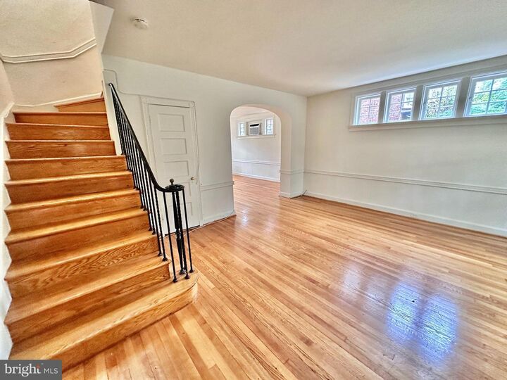 Property Photo: 4422 Greenwich Parkway NW DC 20007