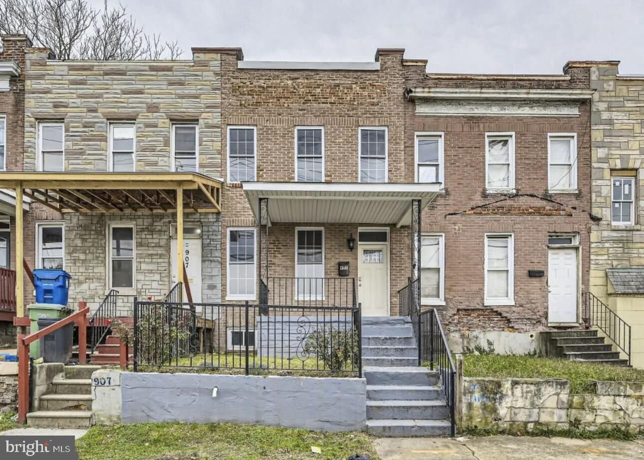 Property Photo: 905 E Patapsco Avenue MD 21225