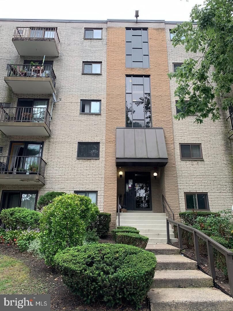 Property Photo:  400 Glendale Road I-50  PA 19083 