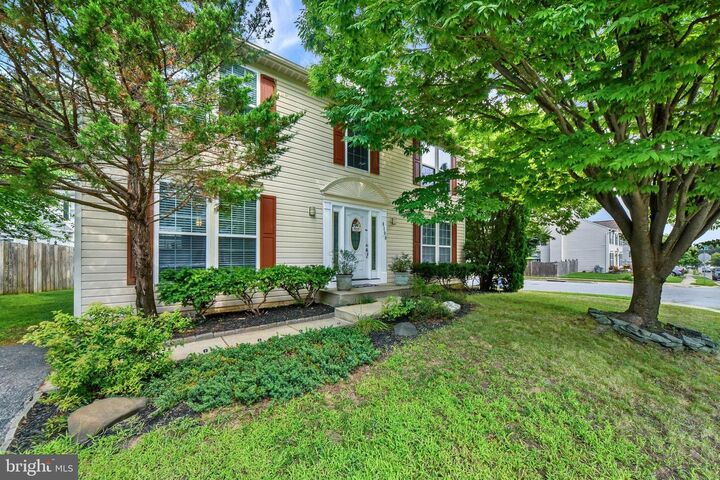 Property Photo:  8100 Huntmaster Court  MD 21061 