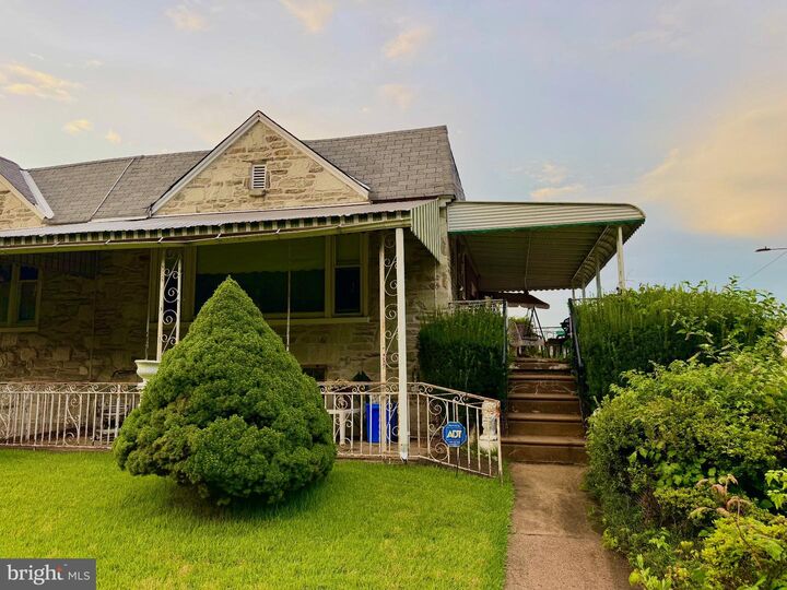 Property Photo: 2529 Winchester Avenue PA 19152