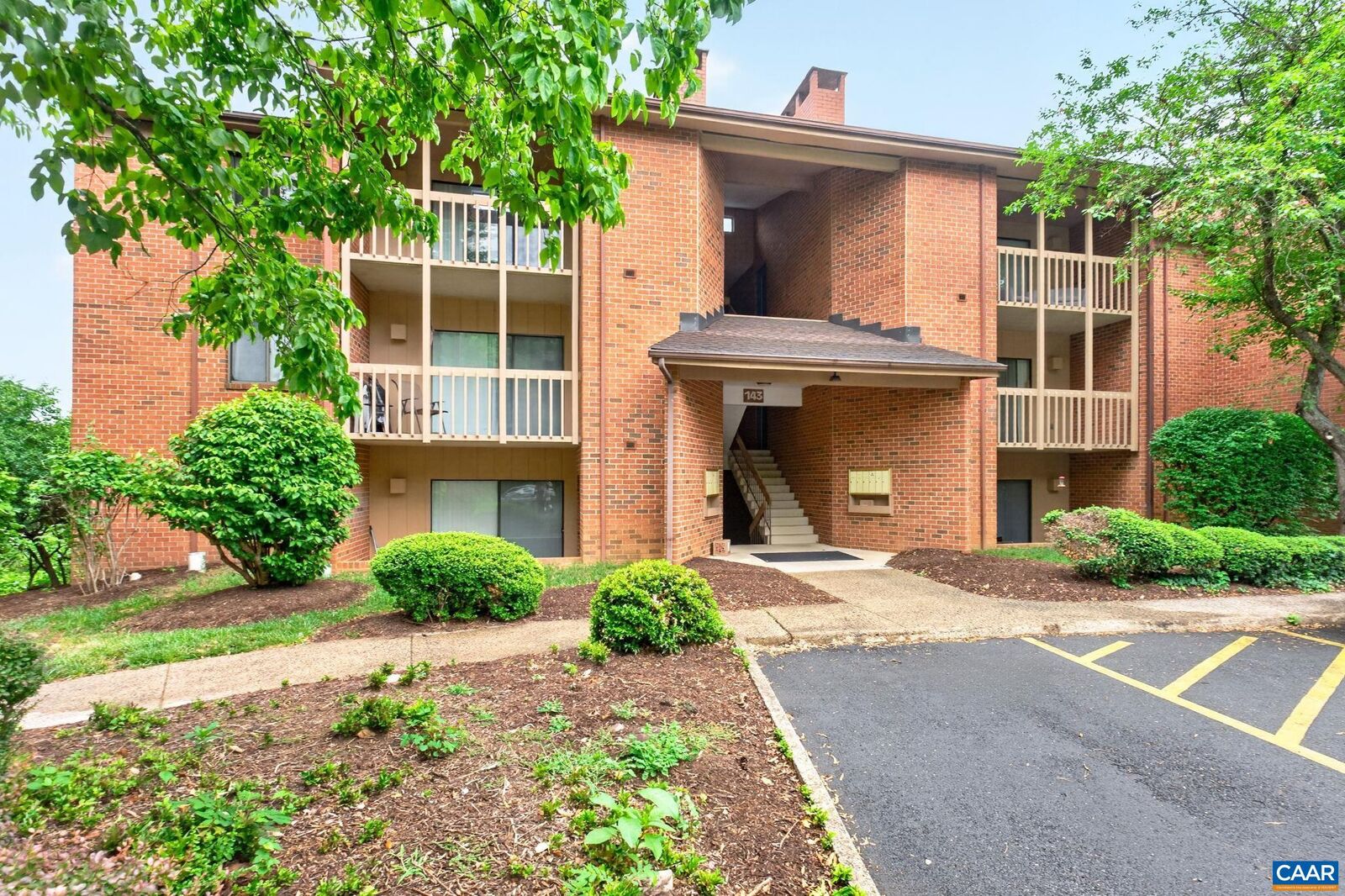 Property Photo:  143 Green Turtle Ln 6  VA 22901 