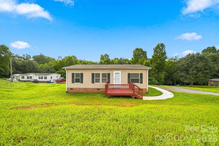 Property Photo:  8660 Hollywood Drive  NC 28612 