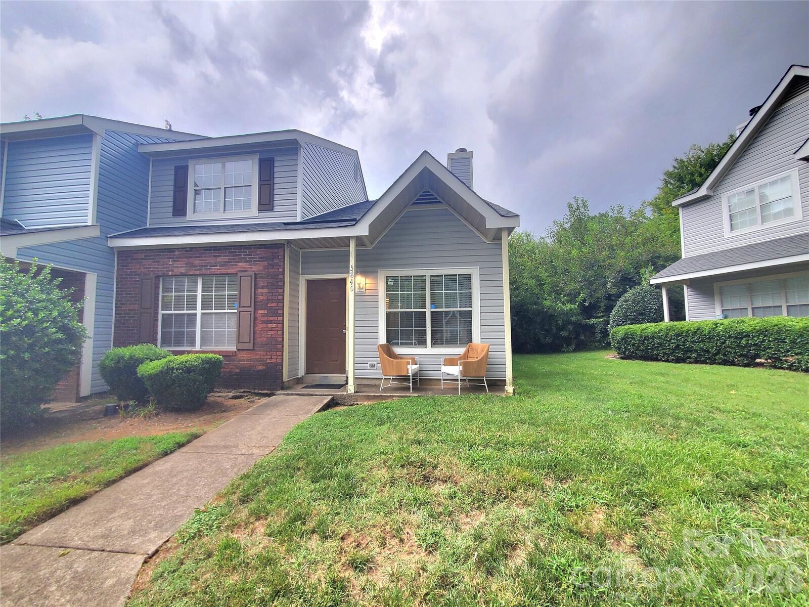 Property Photo:  3840 Mosscroft Lane  NC 28215 