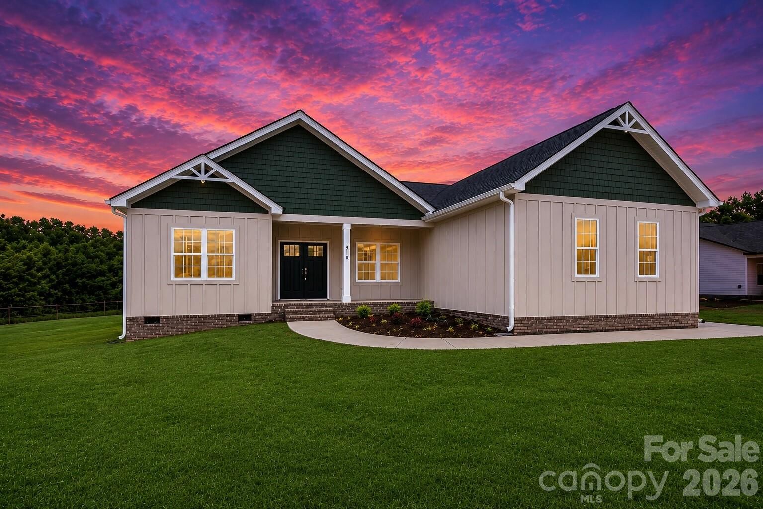 Property Photo: 1343 Zeb Haynes Road NC 28650