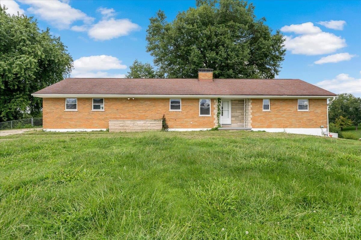 Property Photo:  395 Bielby Road  IN 47025 