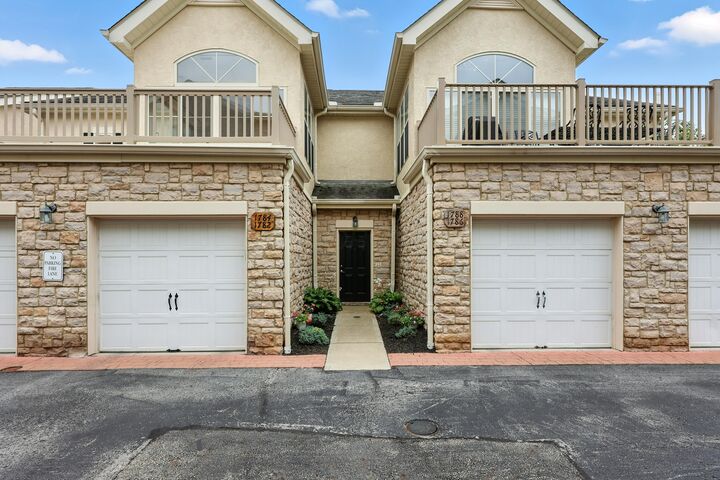 Property Photo:  1784 Ridgecliff Road  OH 43221 