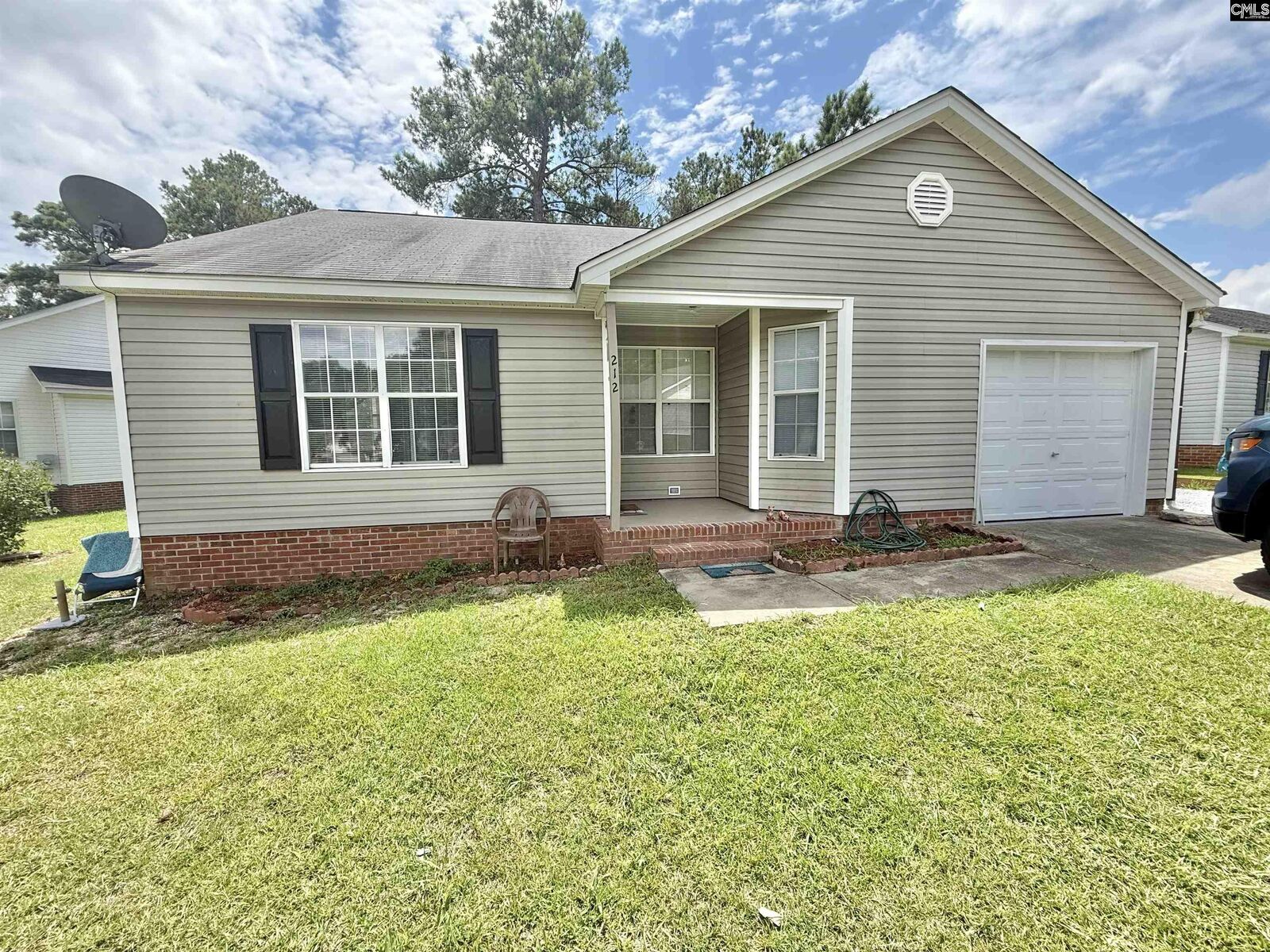 Property Photo:  212 Jaybird  SC 29223 