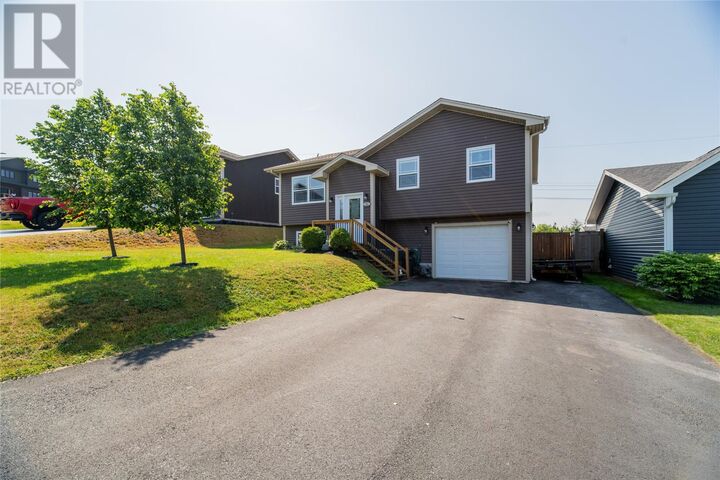 Property Photo:  11 Heidi Crescent  NL A1X 0H6 