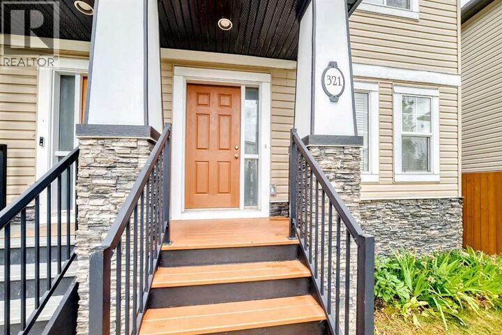 Property Photo:  321 Skyview Ranch Drive Northeast  AB T3N 0E1 