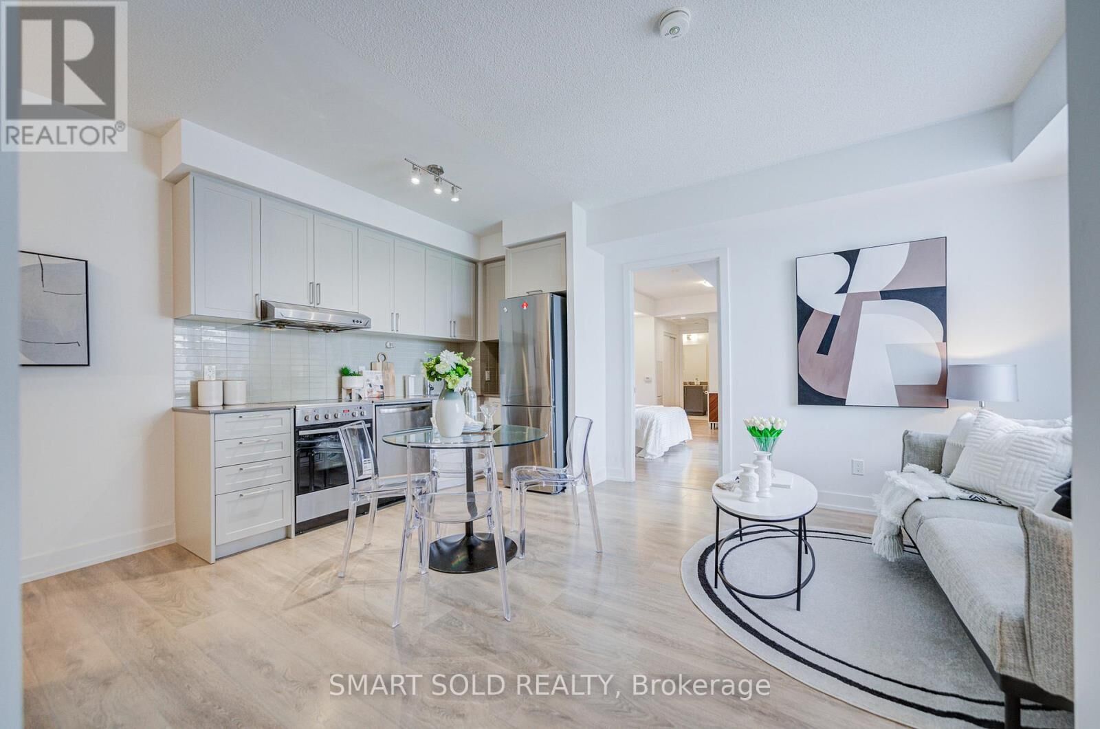 Property Photo:  268 Buchanan Drive 305W  ON L3R 8G9 