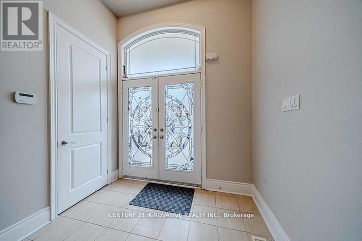 Property Photo: 4 Aquilina Court ON L1Z 0E5