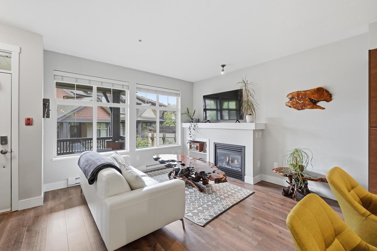 Property Photo: 19478 65 Avenue 56 BC V4N 5X5