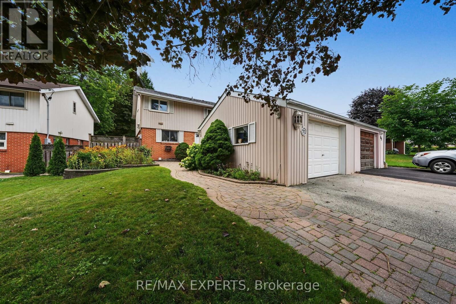 Property Photo: 71 Dogwood Crescent ON M1P 3N5