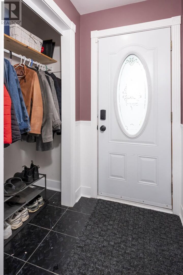 Property Photo: 2035 Hamilton Ave ON P7E 4Y3
