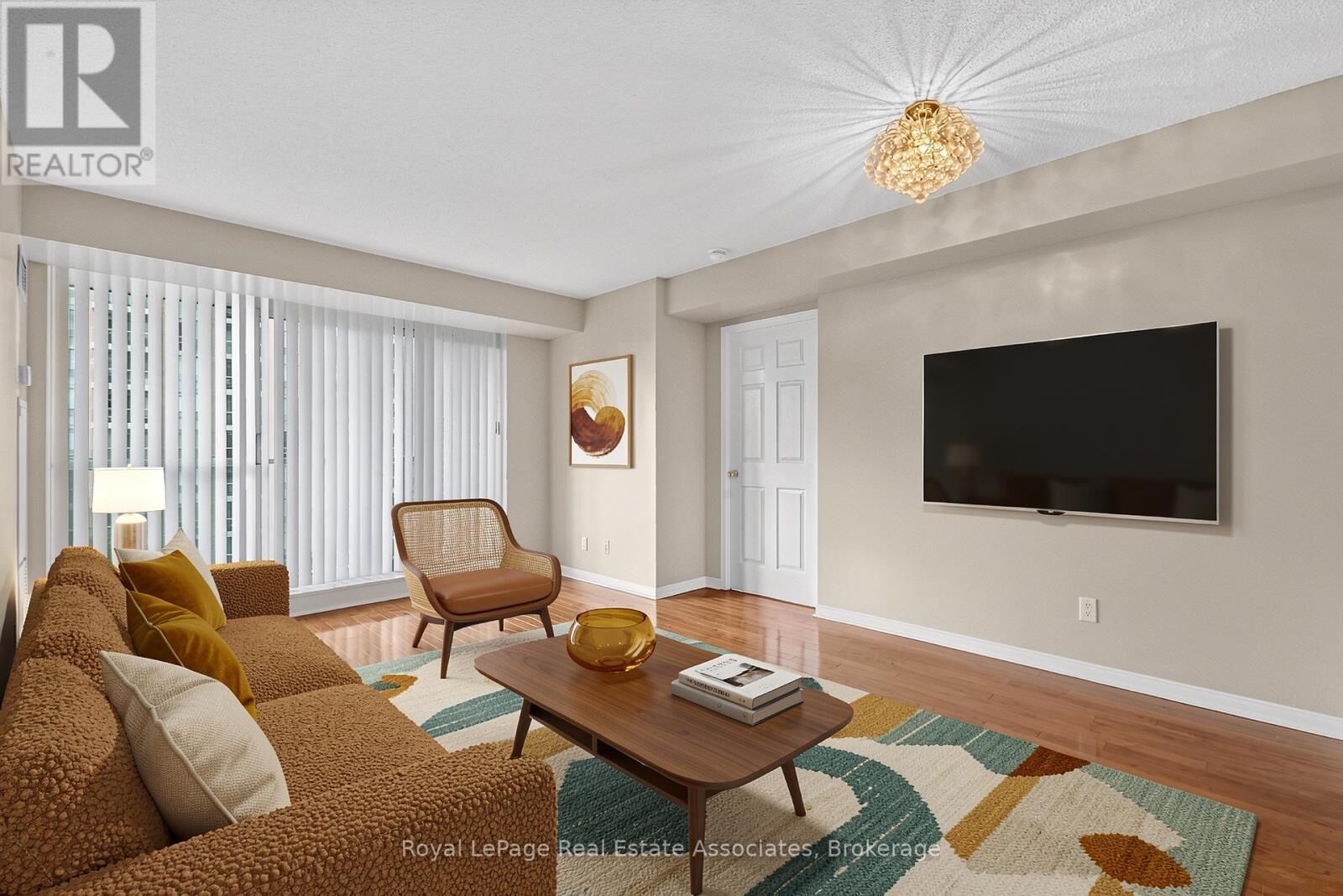 Property Photo:  7 Michael Power Place 908  ON M9A 0A4 