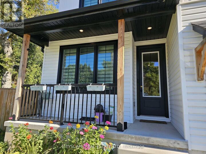 Property Photo:  274 Bell Street  ON N5C 2P3 