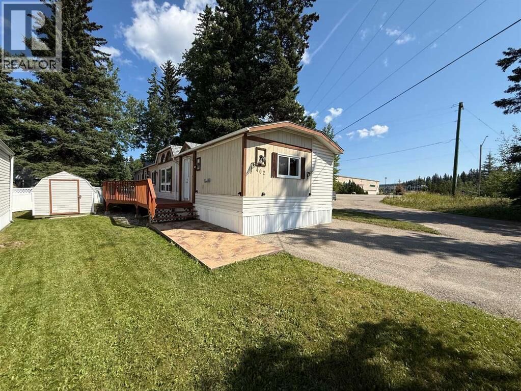 Property Photo:  700 Carmichael Lane  AB T7V 1S9 