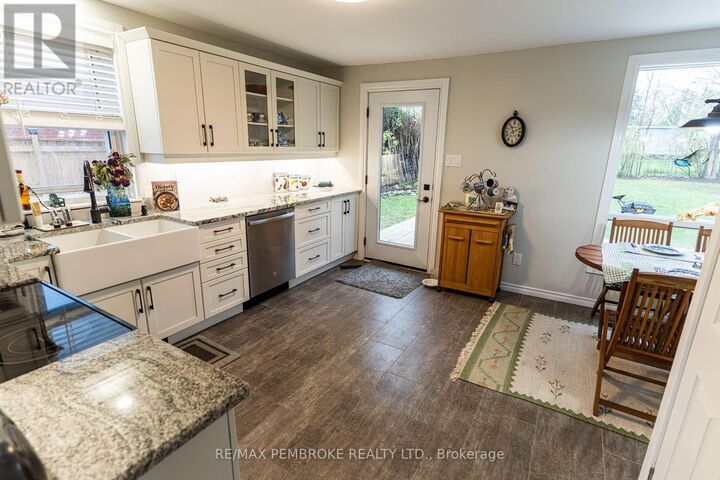 Property Photo:  496 Wilbert Street  ON K8A 3G6 