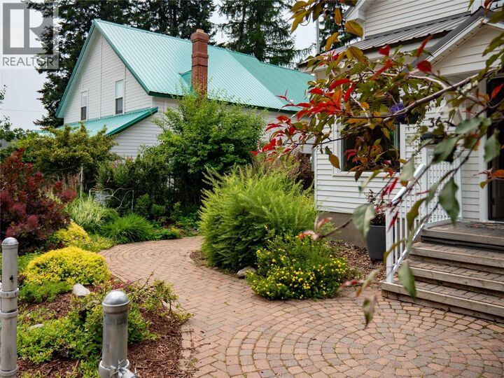 Property Photo: 36 Howard Street BC V1A 2G2