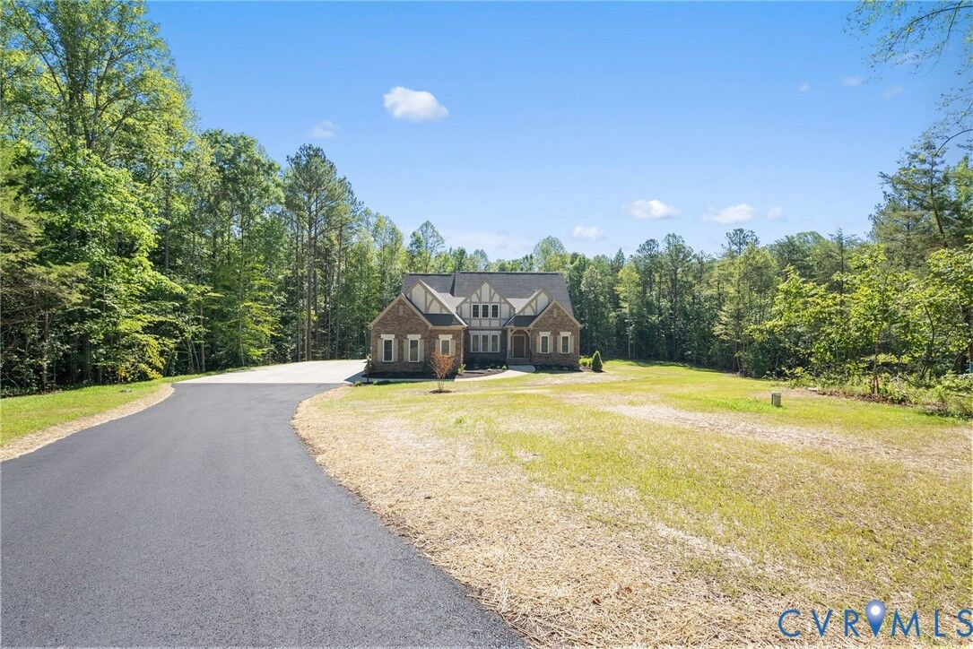 Property Photo:  14431 Lightfoot Court  VA 23192 