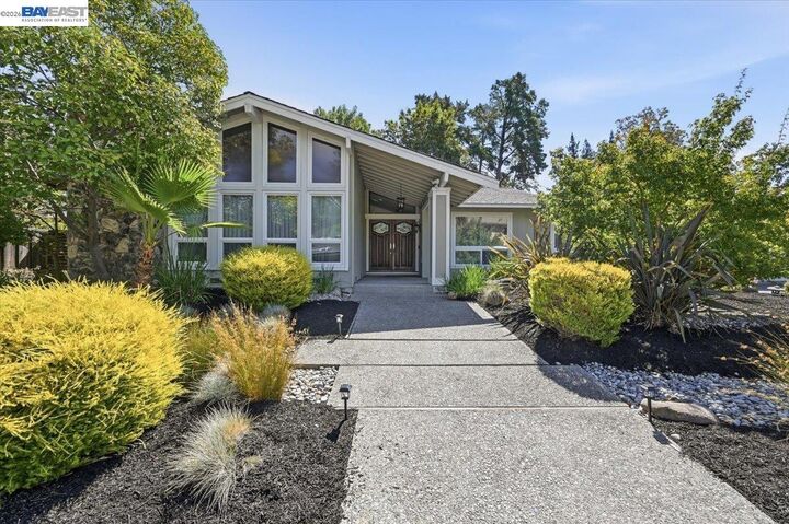 Property Photo:  280 Bolla Ave  CA 94507 